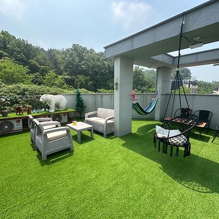 Yolo House Incheon Exterior foto