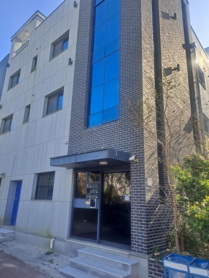 Yolo House Incheon Exterior foto