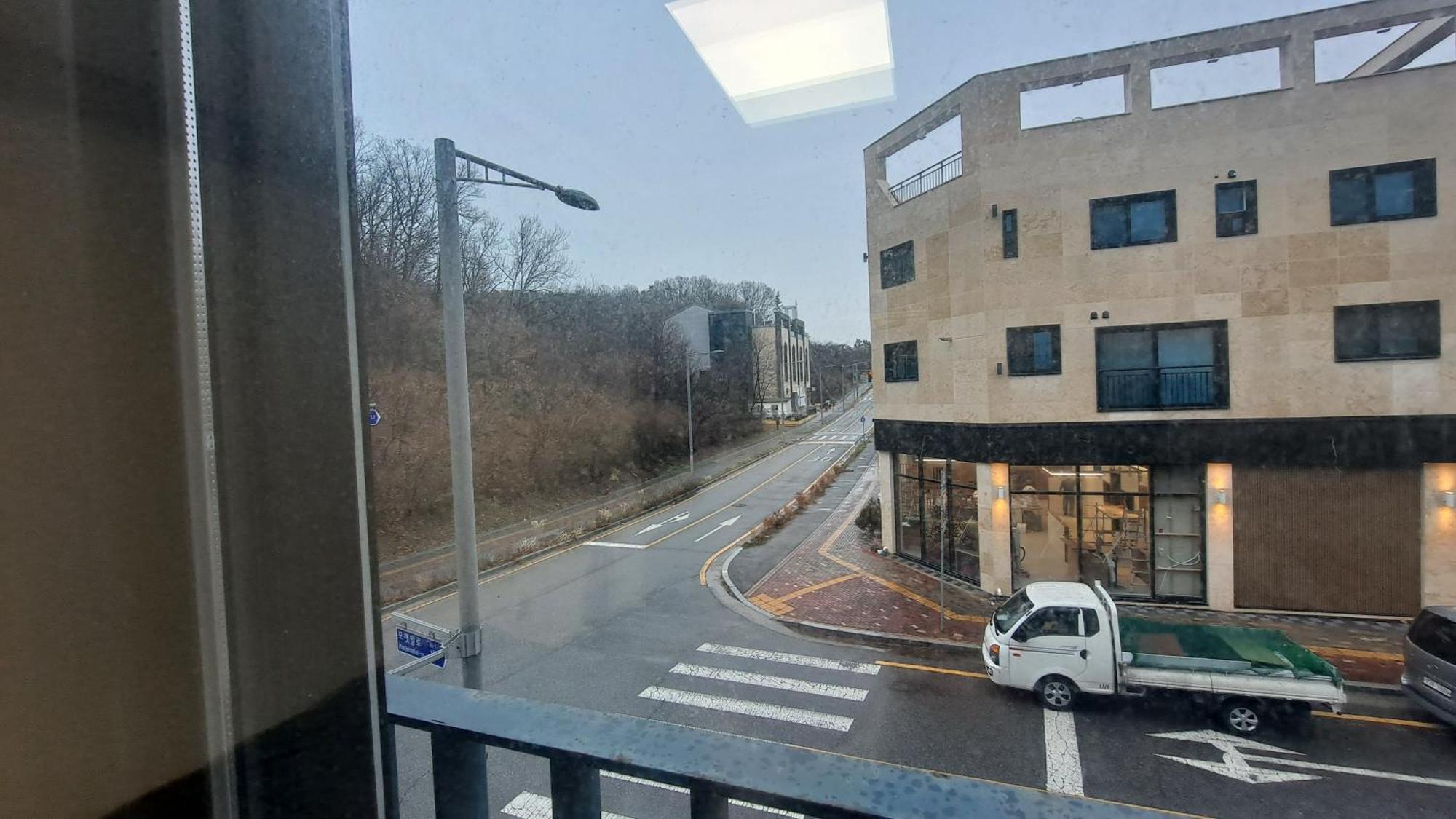 Yolo House Incheon Exterior foto