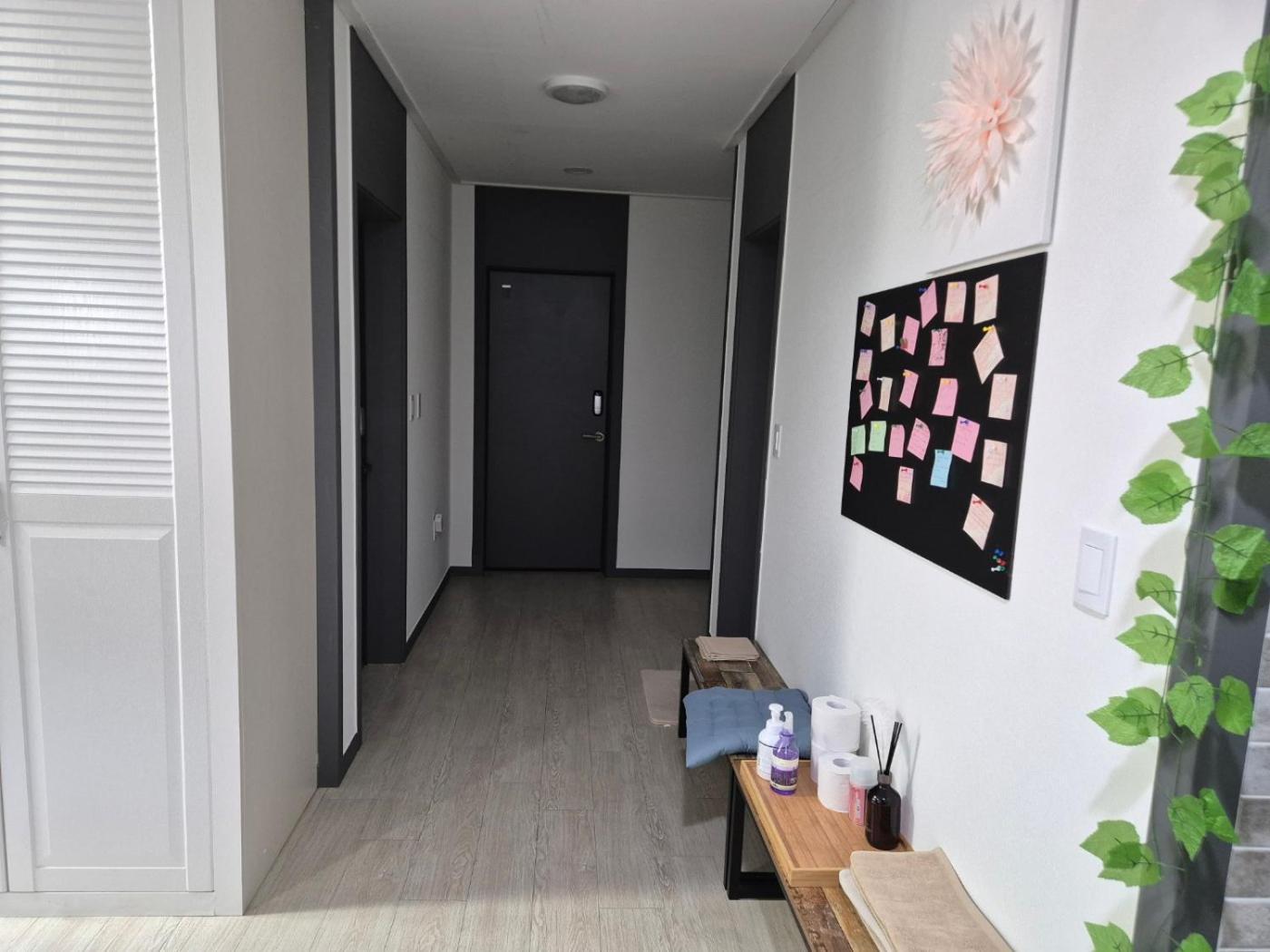 Yolo House Incheon Exterior foto