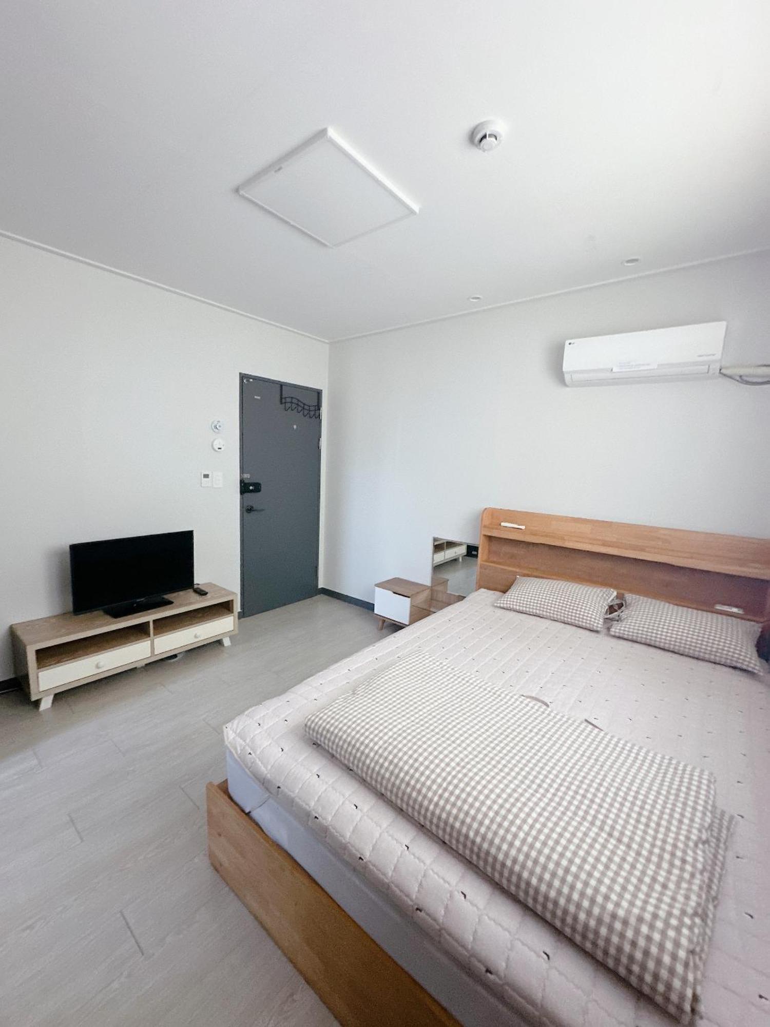 Yolo House Incheon Exterior foto