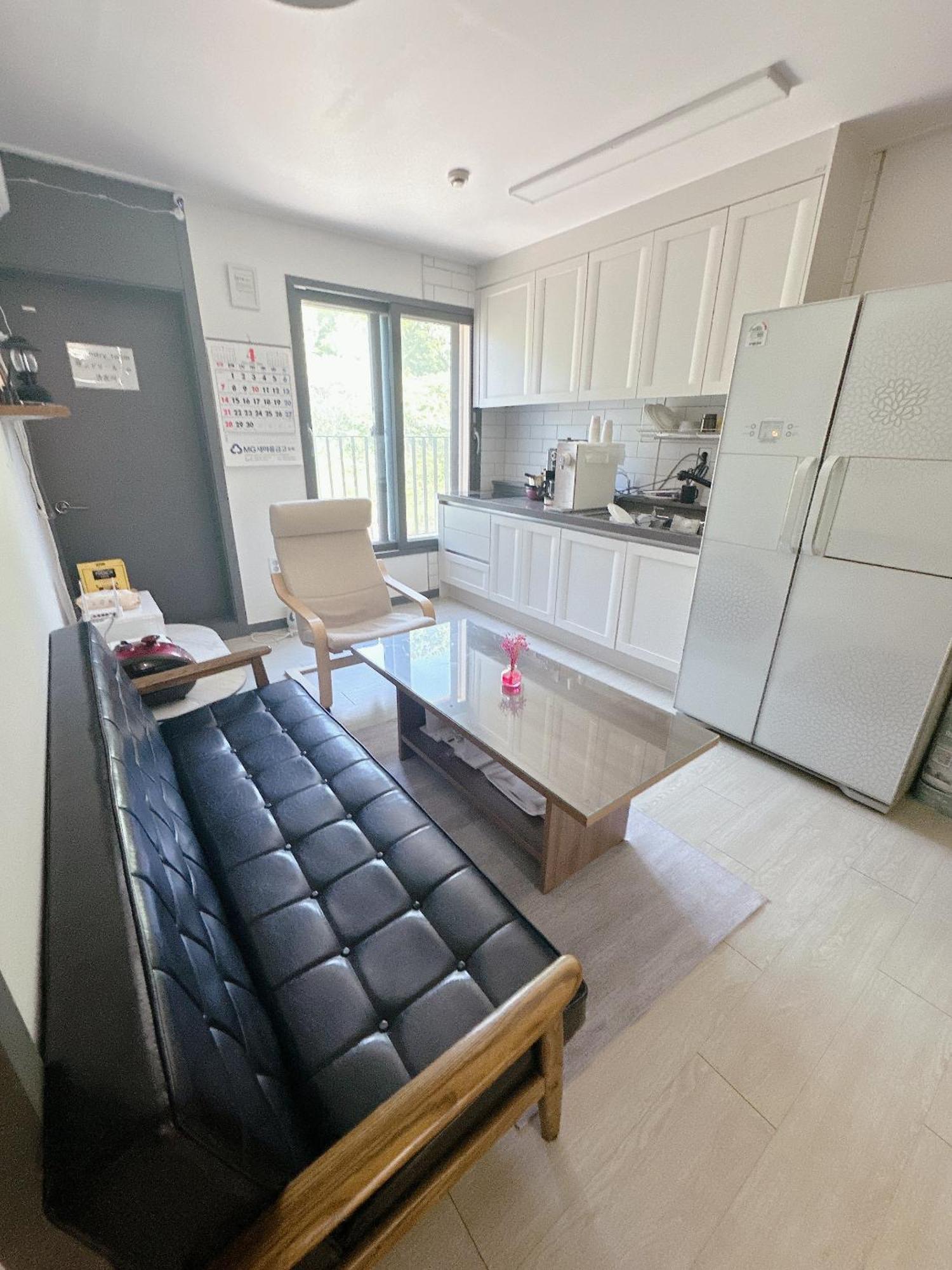 Yolo House Incheon Exterior foto