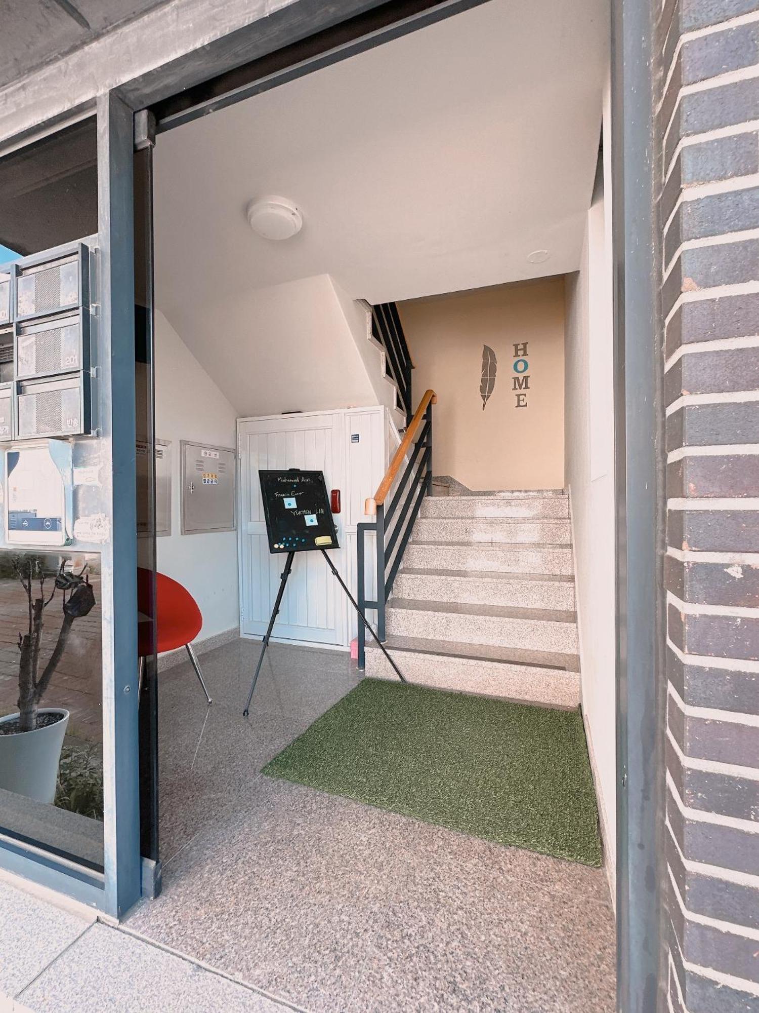 Yolo House Incheon Exterior foto